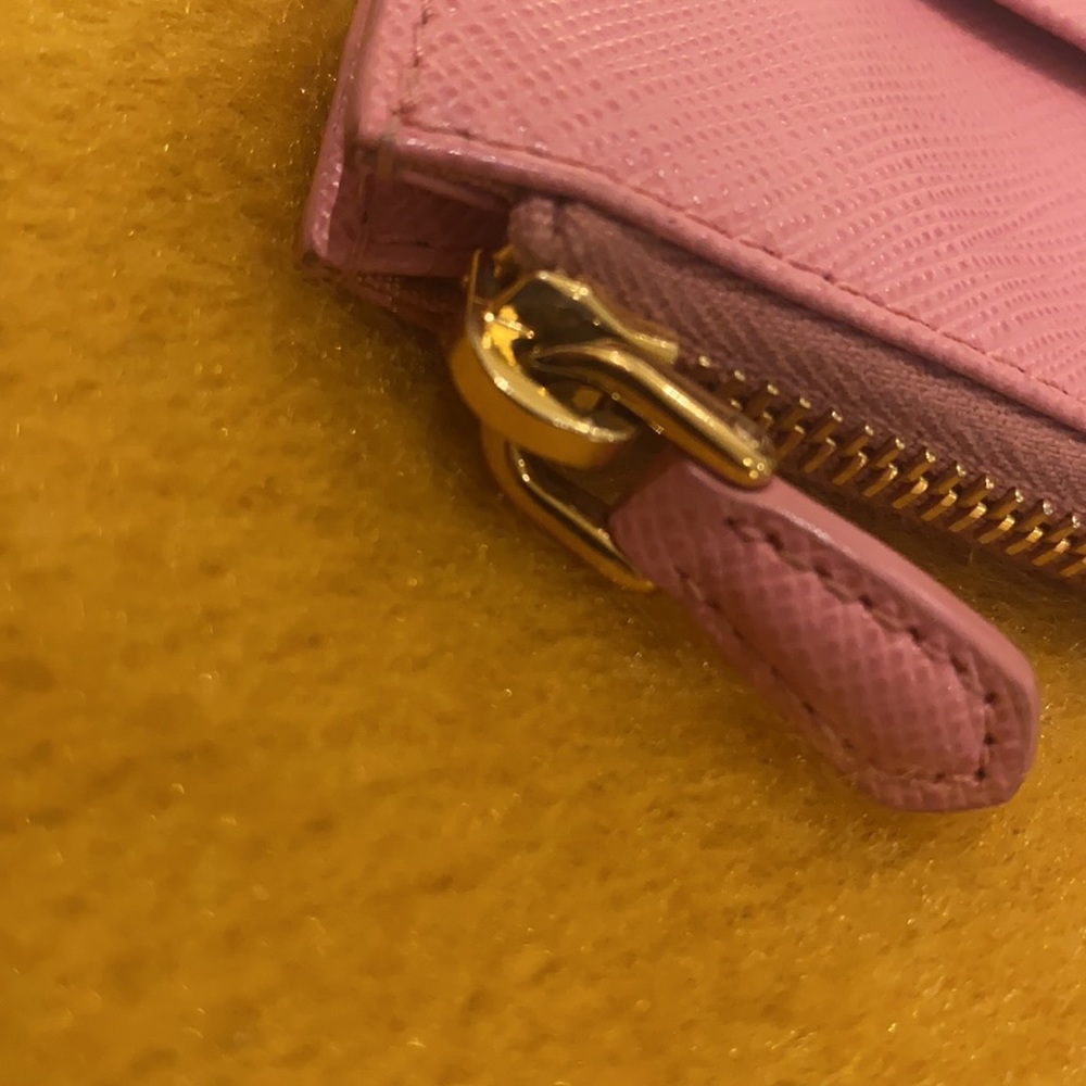 COPY - ‼️Brand New Prada card hold w/ coin purse!‼️ - Picture 4 of 4